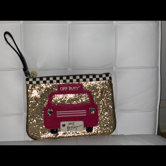 Betsey Johnson, Vintage “Off Duty,” Taxi Cab Cutch, lBlack/White/Pink/Gold, EUC - Picture 8 of 9